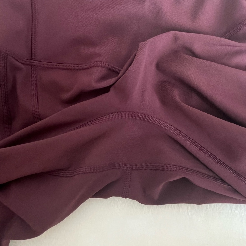 Lululemon Purple Burgundy Cropped Side Pockets Luxtreme Leggings Womens 6 - Picture 5 of 9